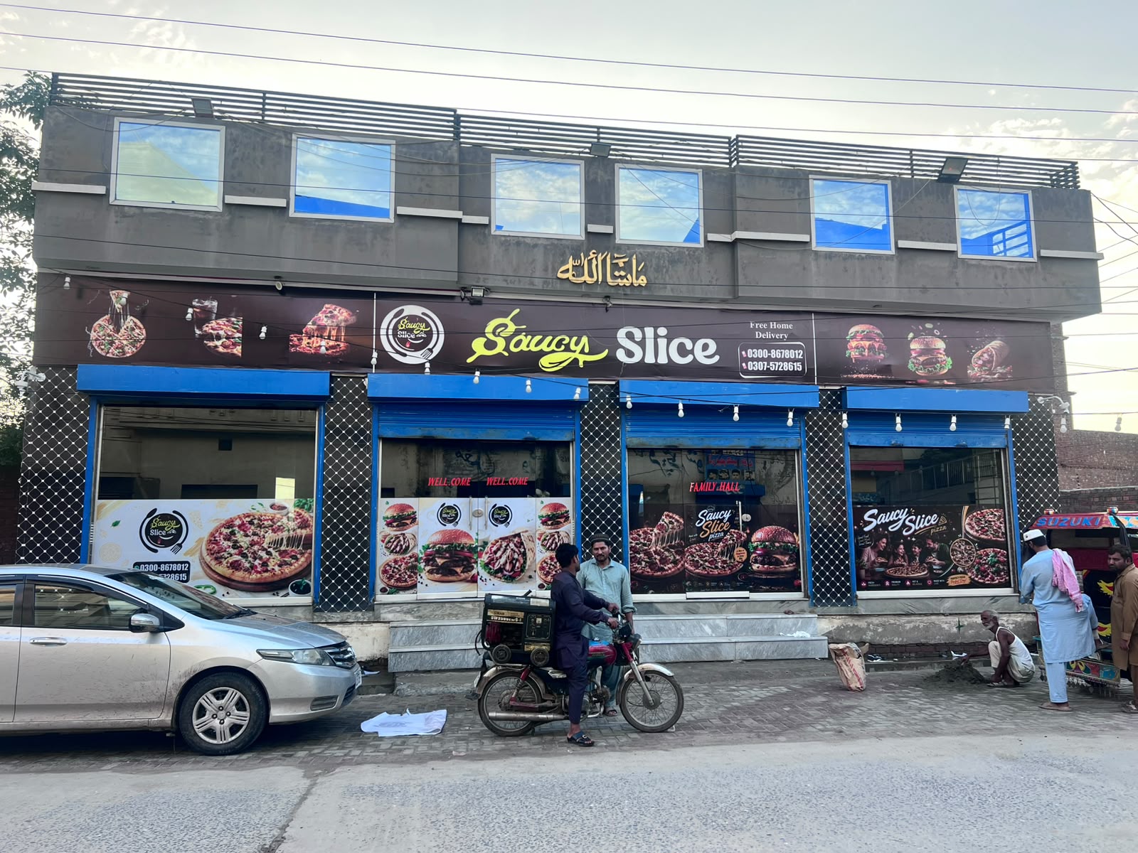 Saucy Slice restaurant food